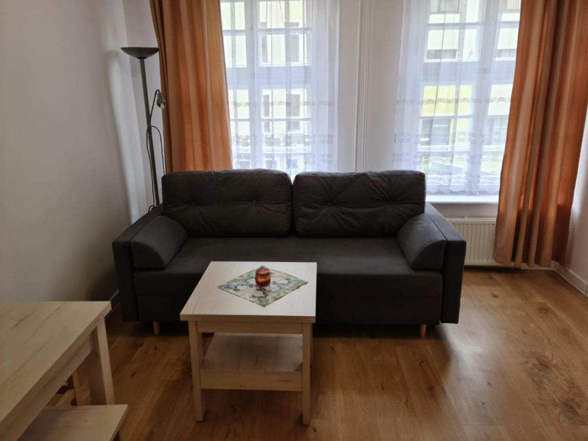 Apartament De Luxe Emily Jelenia Góra Kültér fotó